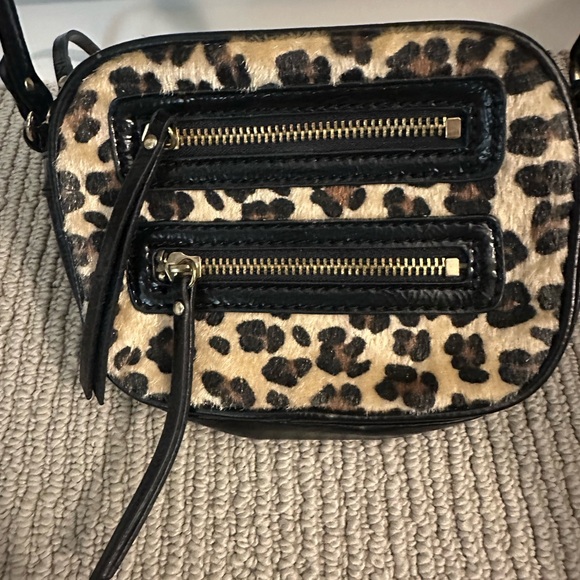 Steve Madden Leopard Haircalf Crossbody – Double Zip Front – Small Bag - Picture 5 of 11